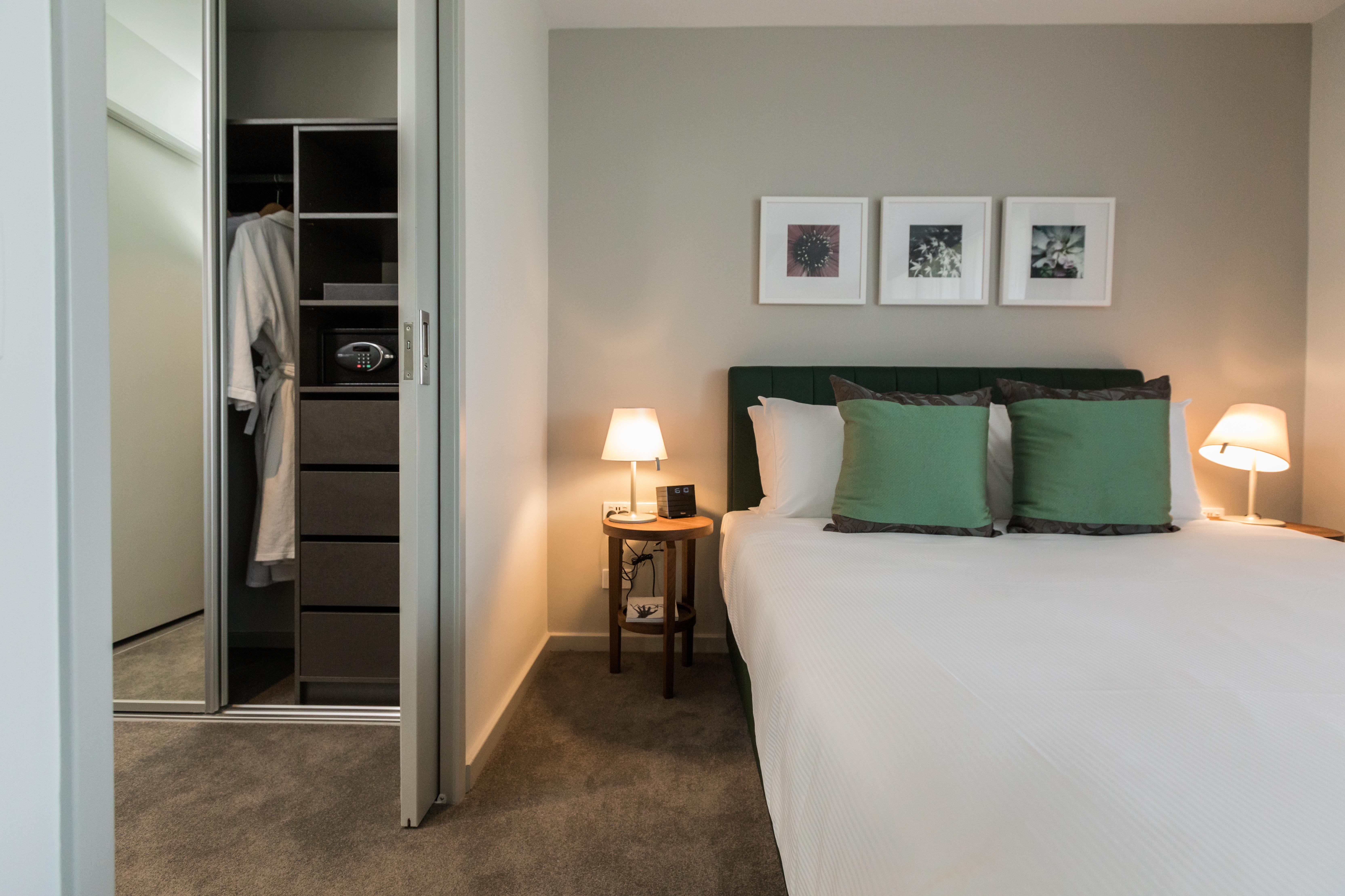 The Branksome Hotel & Residences Sydney Exterior foto A bedroom at the hotel