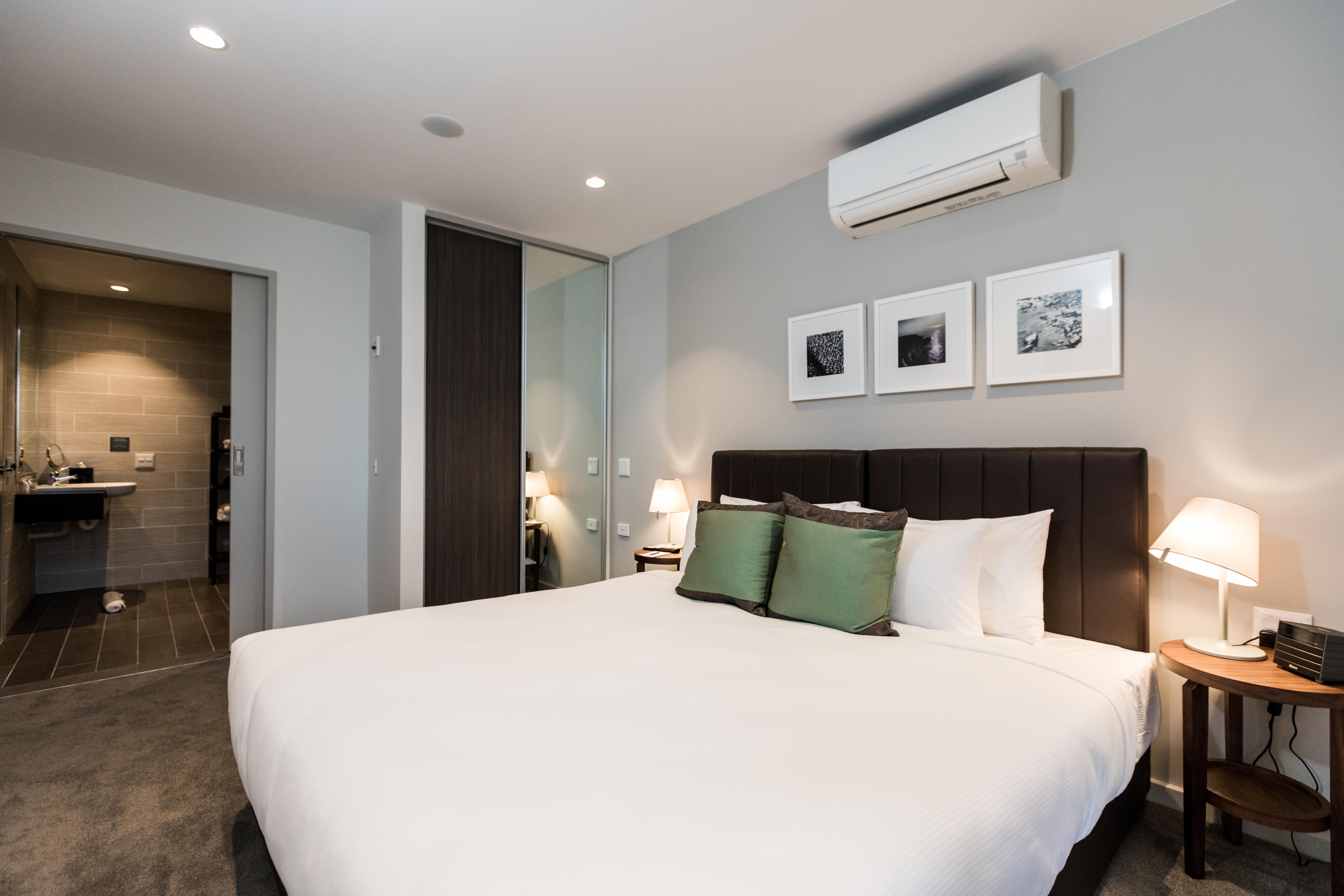 The Branksome Hotel & Residences Sydney Exterior foto A bedroom at the hotel