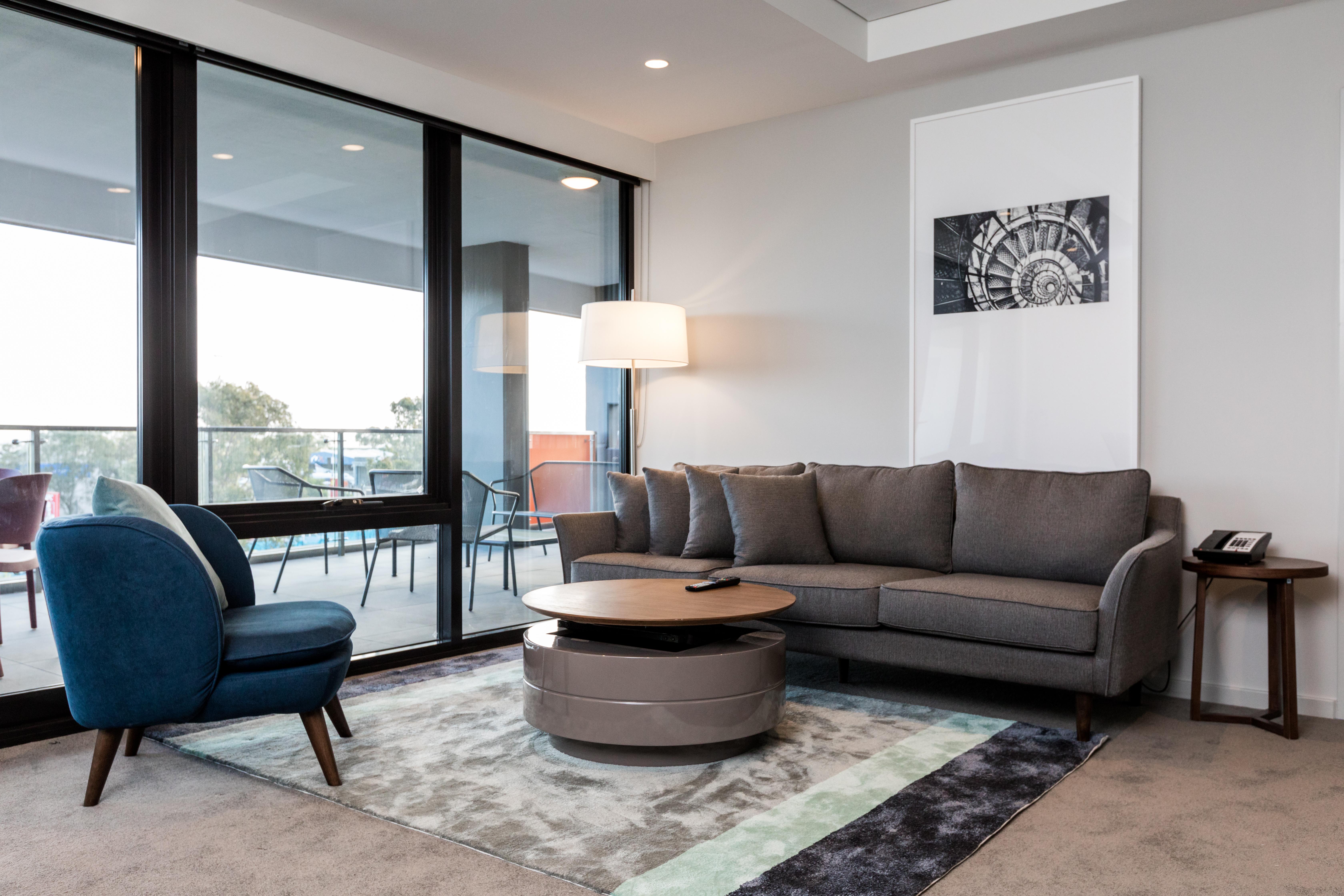 The Branksome Hotel & Residences Sydney Exterior foto A living room in a typical apartment
