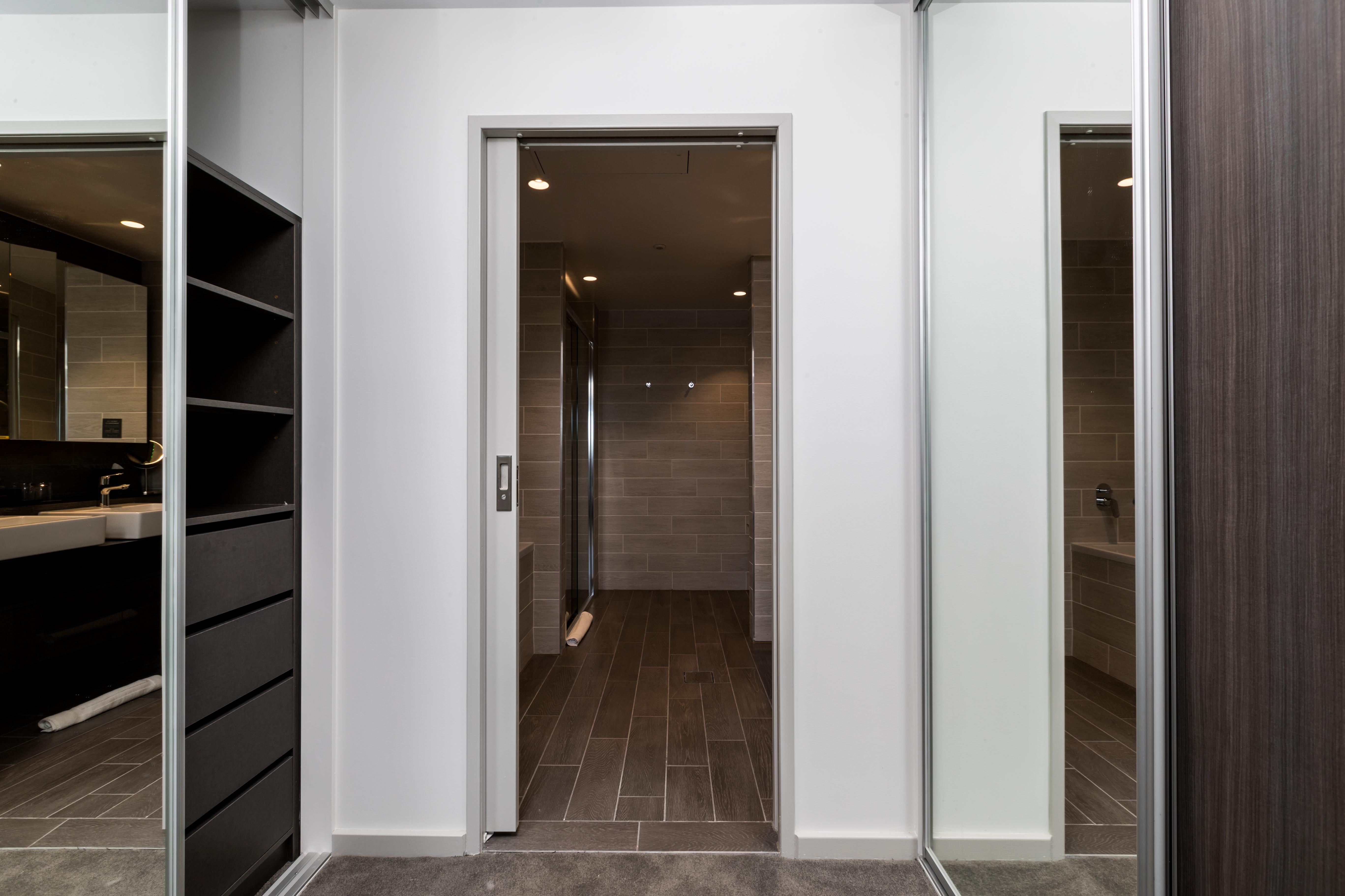 The Branksome Hotel & Residences Sydney Exterior foto A pocket door