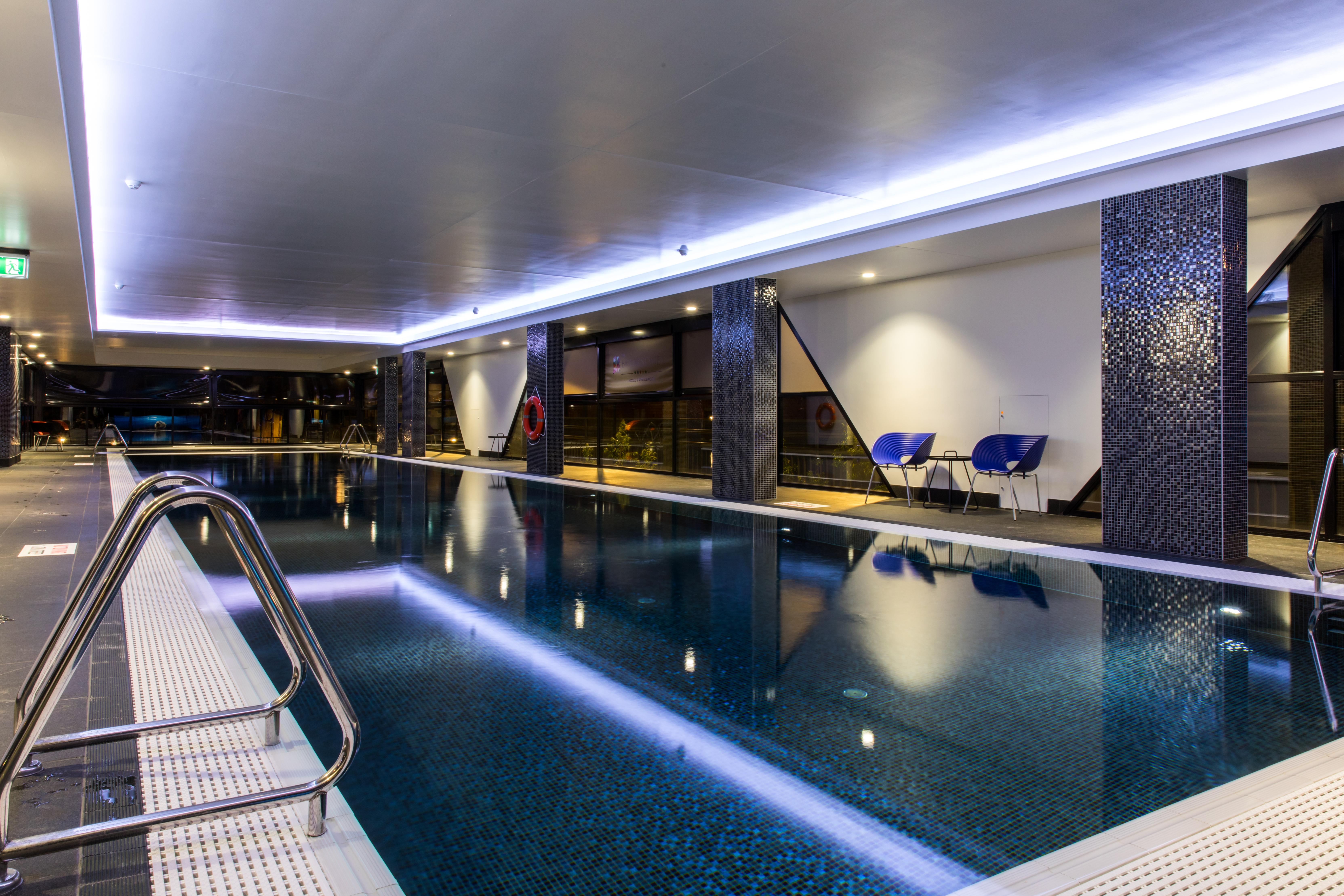 The Branksome Hotel & Residences Sydney Exterior foto The swimming pool at the hotel