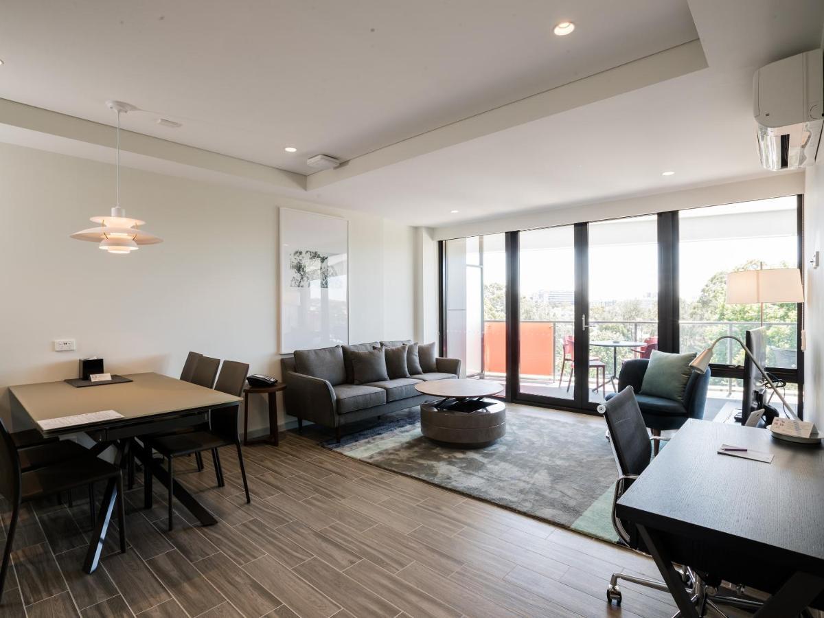 The Branksome Hotel & Residences Sydney Exterior foto A typical apartment at the University of Tokyo